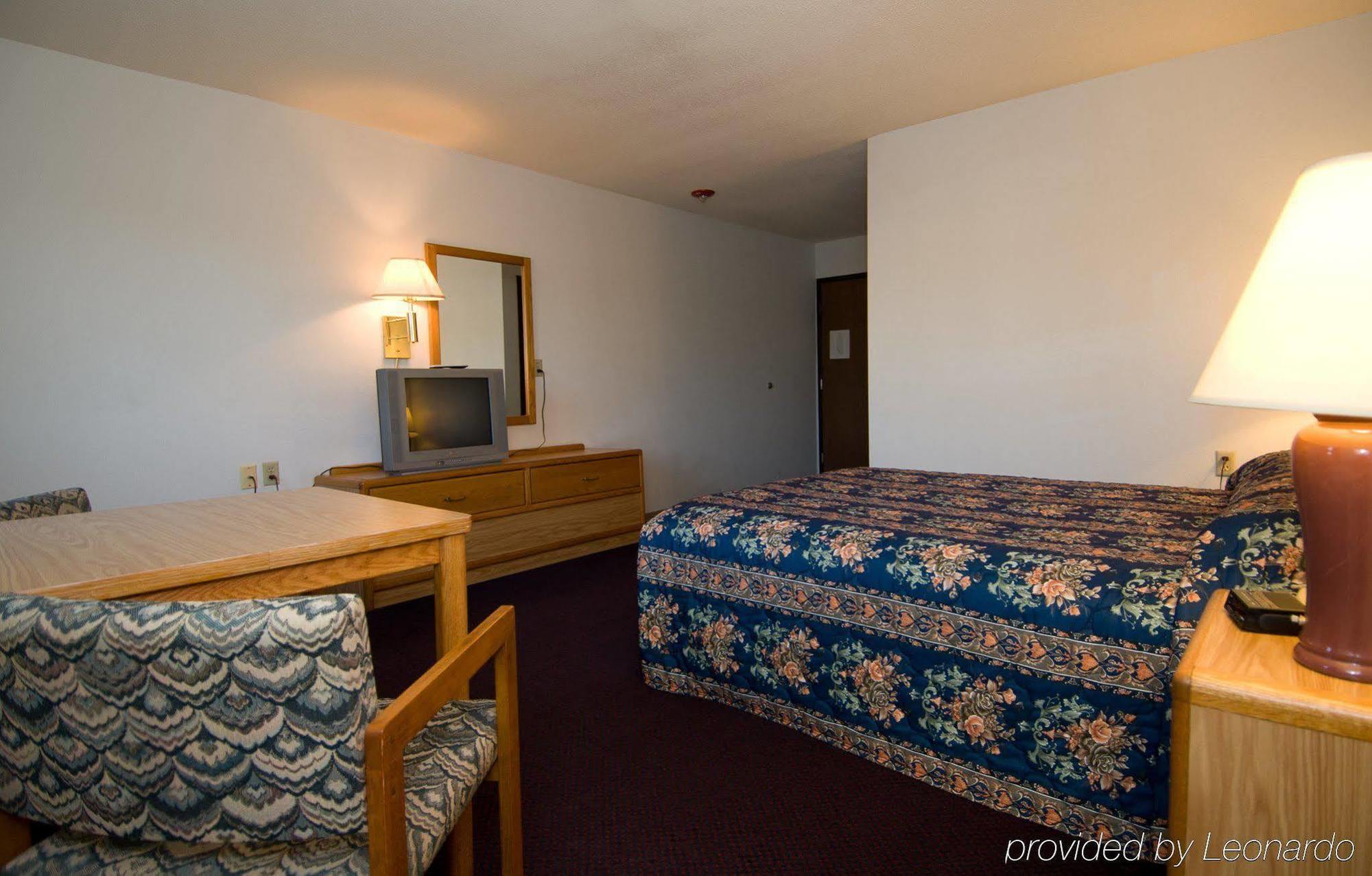 Rodeway Inn Brainerd Phòng bức ảnh