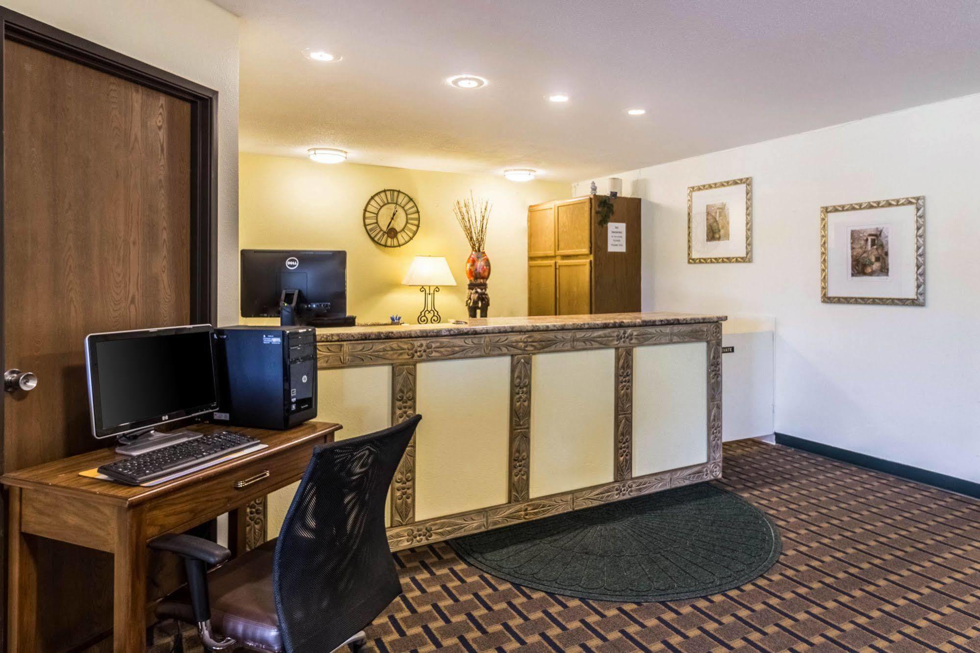 Rodeway Inn Brainerd Ngoại thất bức ảnh